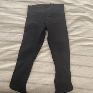 Lululemon Cropped Mesh Leggings